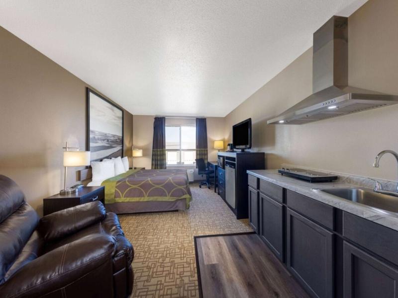 Super 8 by Wyndham Jackson MN image