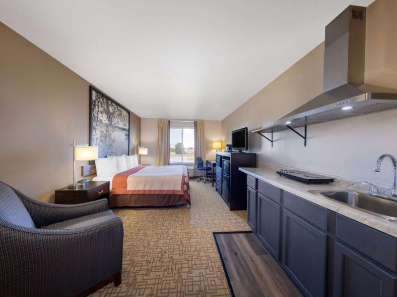 Super 8 by Wyndham Jackson MN image