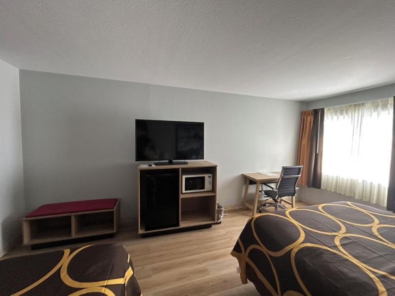 Super 8 by Wyndham Sterling CO image