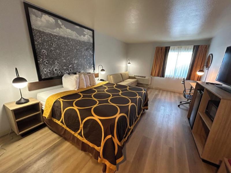 Super 8 by Wyndham Sterling CO image