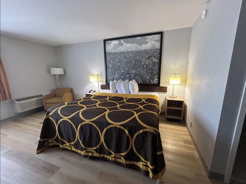 Super 8 by Wyndham Sterling CO image