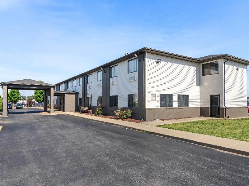 Super 8 by Wyndham Bourbonnais/Kankakee Area image