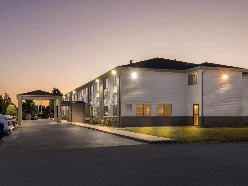 Super 8 by Wyndham Bourbonnais/Kankakee Area image