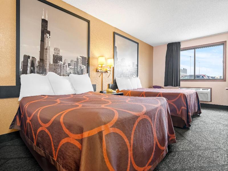 Super 8 by Wyndham Bourbonnais/Kankakee Area image