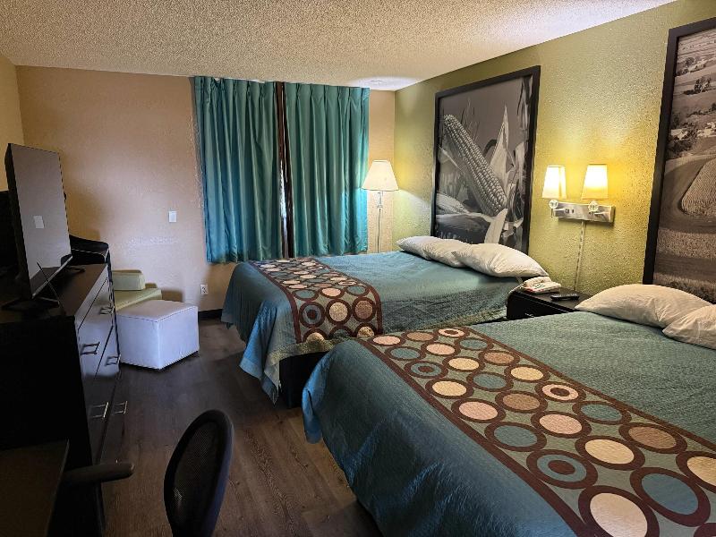 Super 8 by Wyndham Mendota image