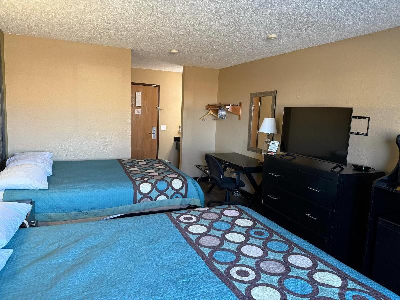 Super 8 by Wyndham Mendota image