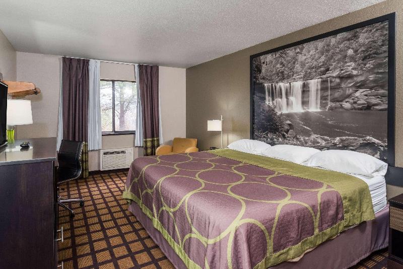 Super 8 By Wyndham Munfordville Ky image