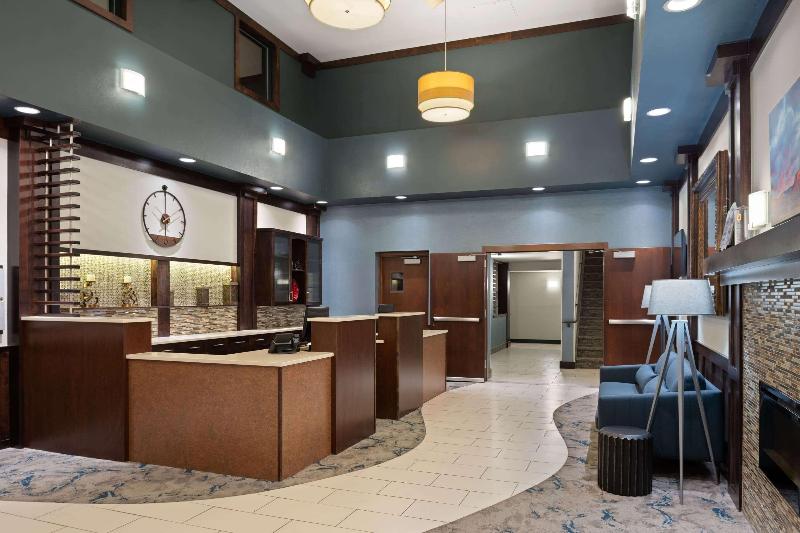 Super 8 By Wyndham Conrad image