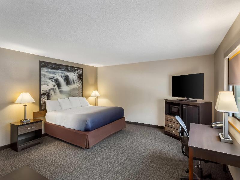 Super 8 by Wyndham Elkins image