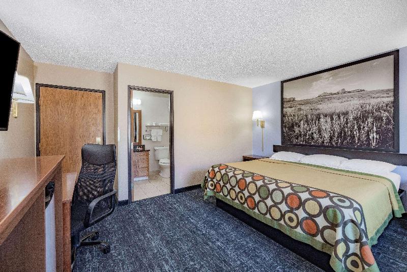 Super 8 By Wyndham Valentine Ne image