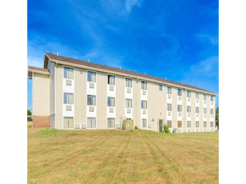 Capital O Amerihost Inn & Suites Kingdom City