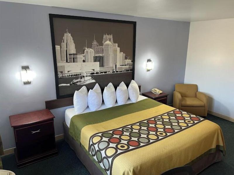 Super 8 by Wyndham Imlay City image