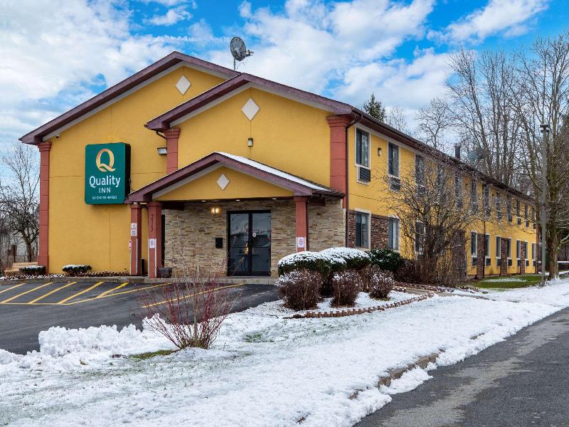 Quality Inn Oneida image