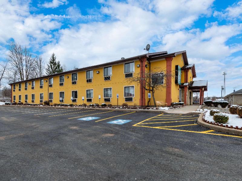 Quality Inn Oneida image