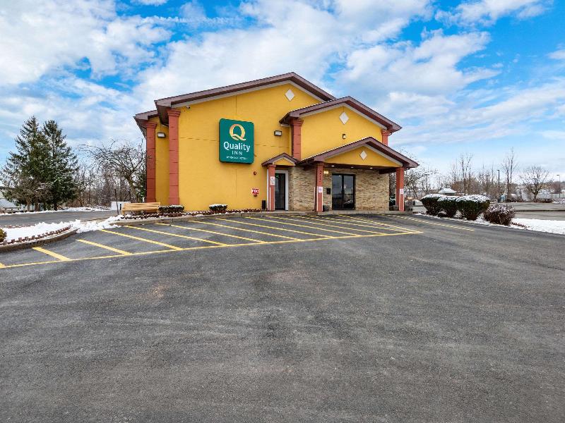 Quality Inn Oneida image