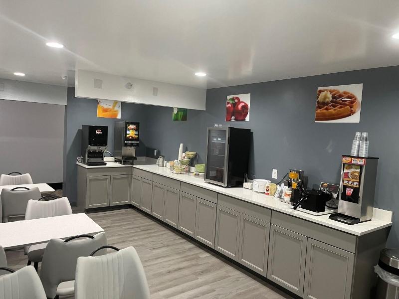 Quality Inn Oneida image