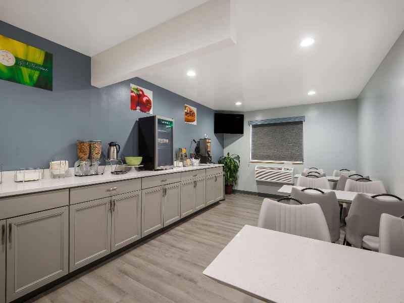 Quality Inn Oneida image