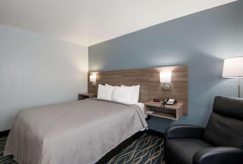 Quality Inn Oneida image