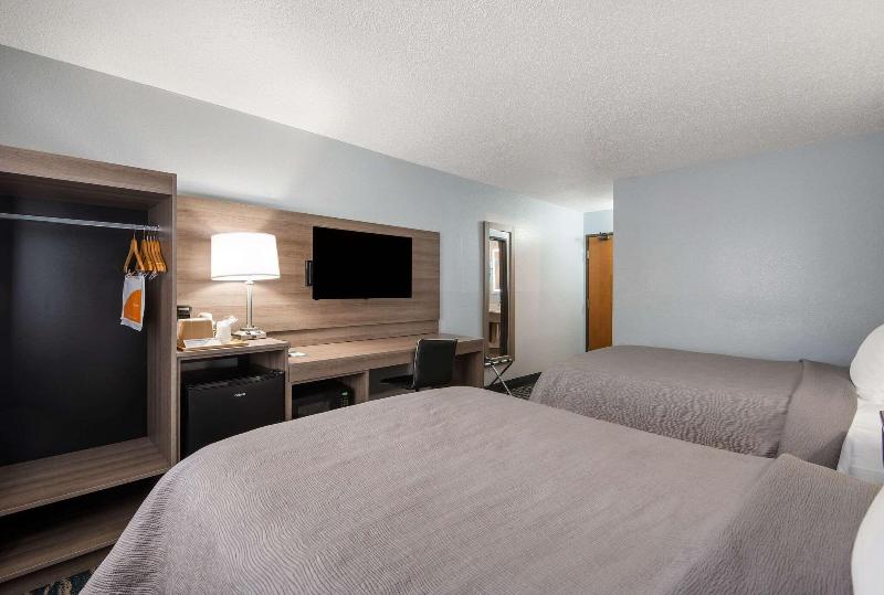Quality Inn Oneida image