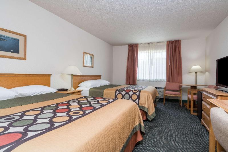 Super 8 by Wyndham Sheldon image