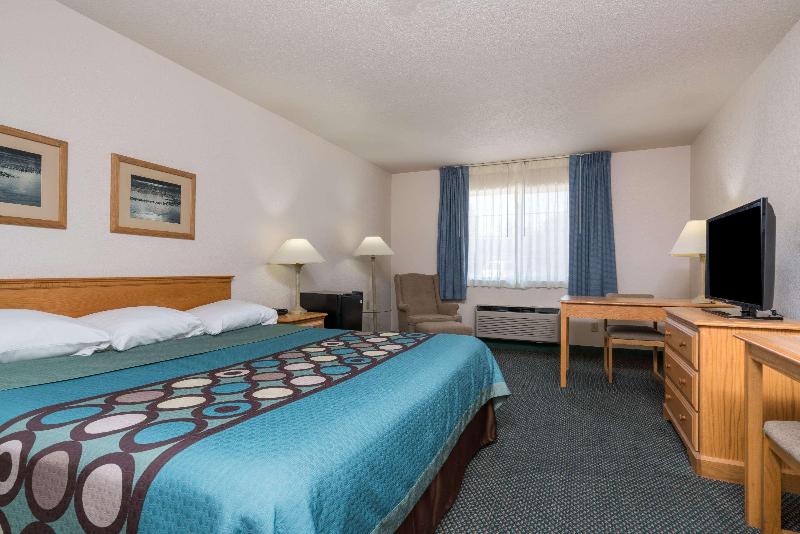Super 8 by Wyndham Sheldon image