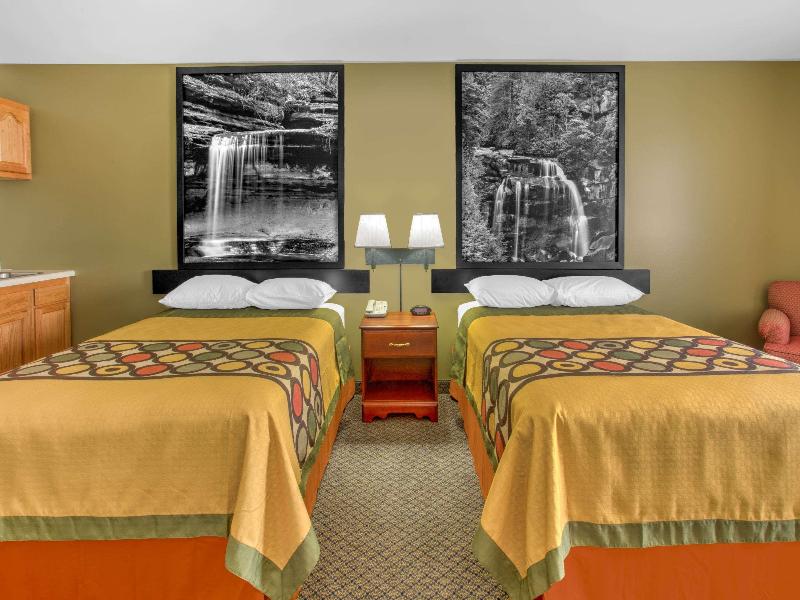Super 8 By Wyndham Galva image