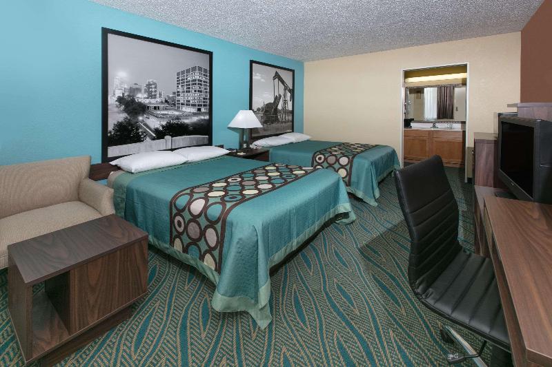 Super 8 by Wyndham Duncan image