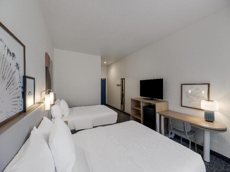 Spark By Hilton Midland South image