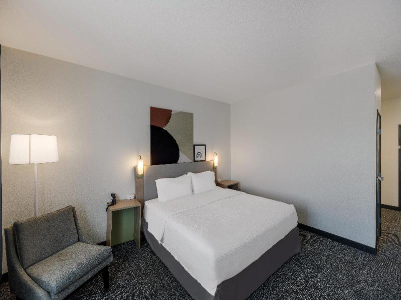 Spark By Hilton Midland South image