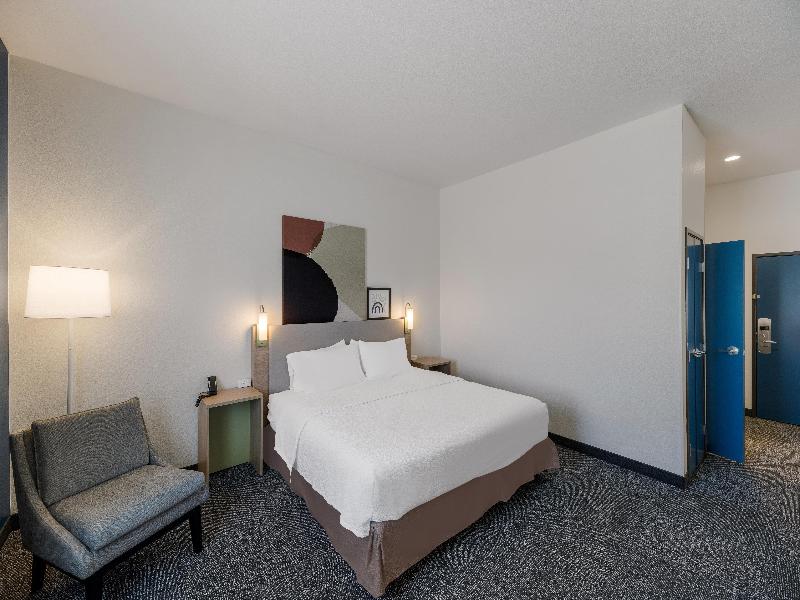 Spark By Hilton Midland South image