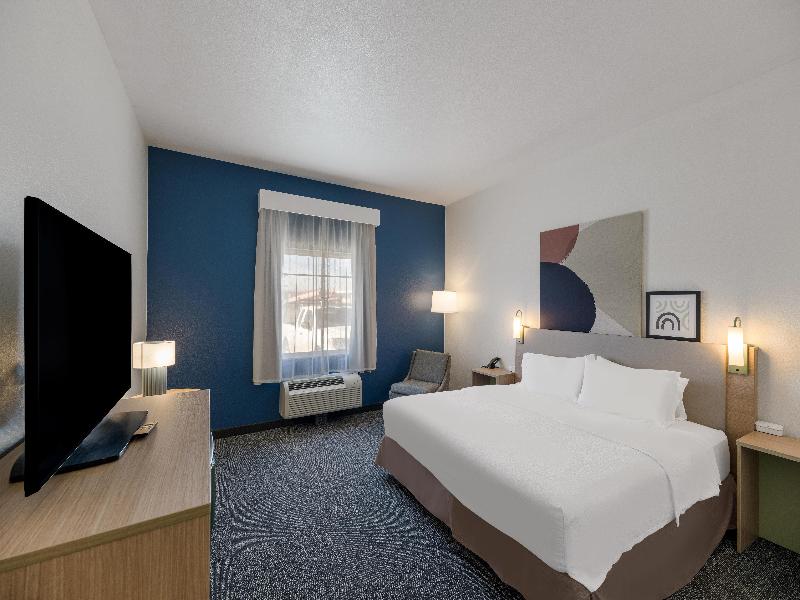 Spark By Hilton Midland South image