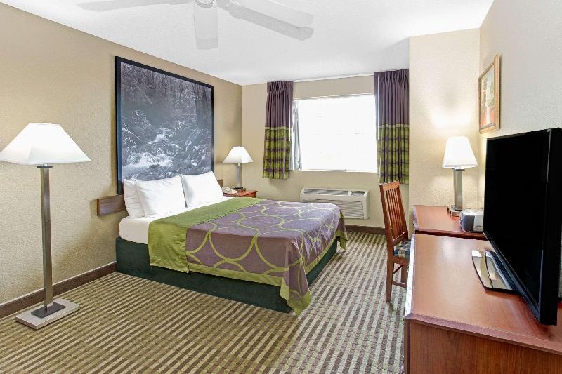 Super 8 by Wyndham Gurnee image