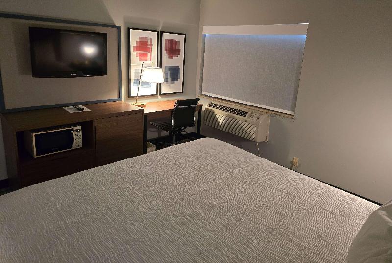 Americinn By Wyndham Beloit image