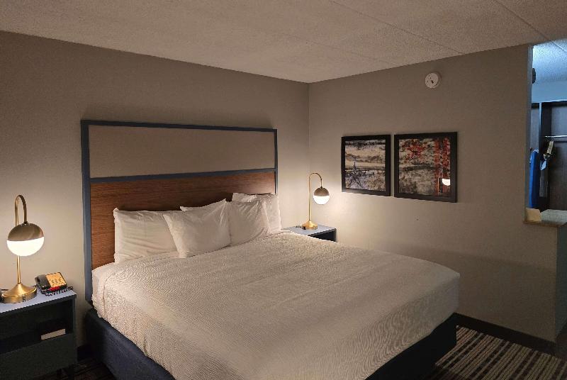 Americinn By Wyndham Beloit image