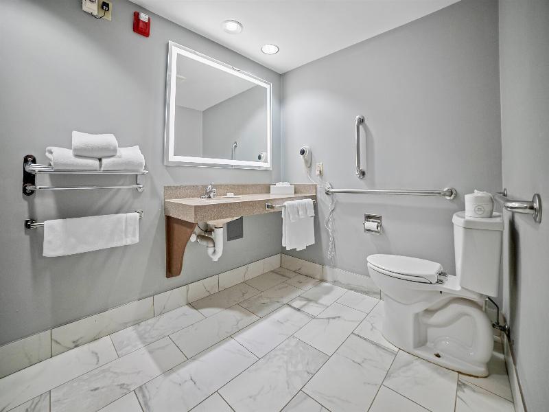 Americinn By Wyndham Beloit image