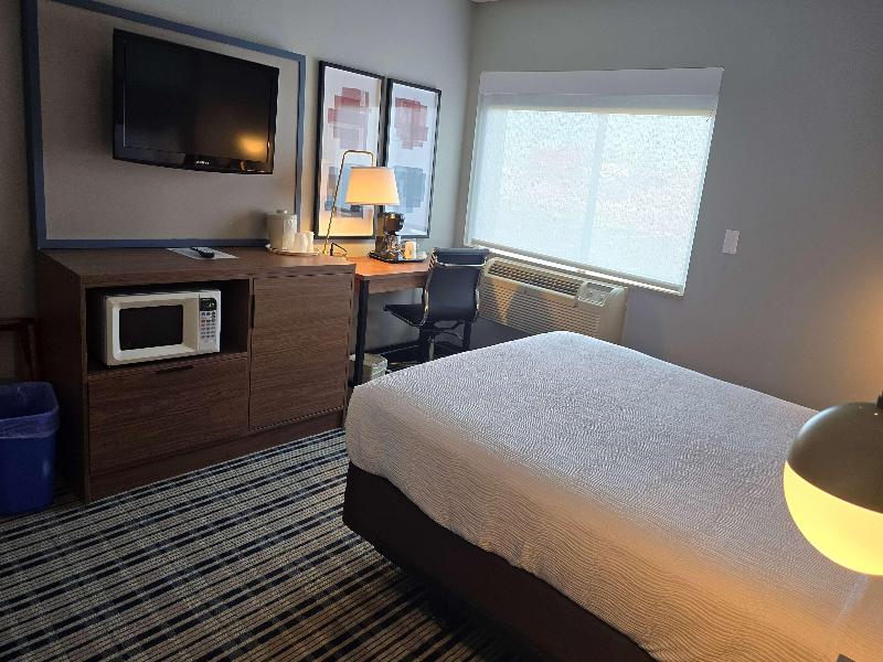 Americinn By Wyndham Beloit image