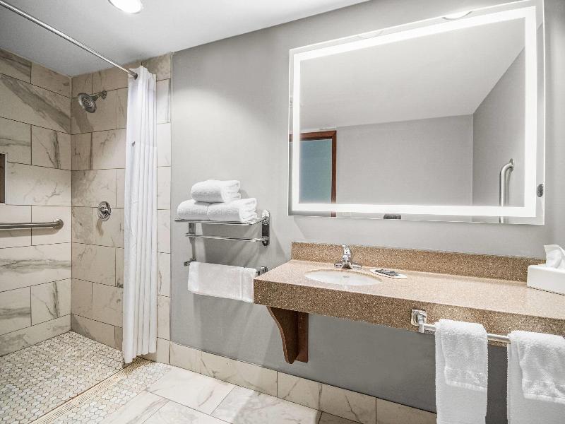 Americinn By Wyndham Beloit image