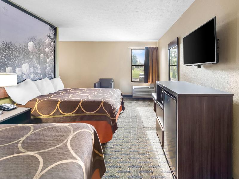 Super 8 By Wyndham Bellefontaine image