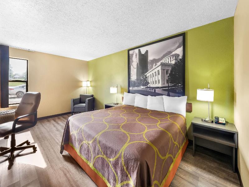 Super 8 By Wyndham Bellefontaine image
