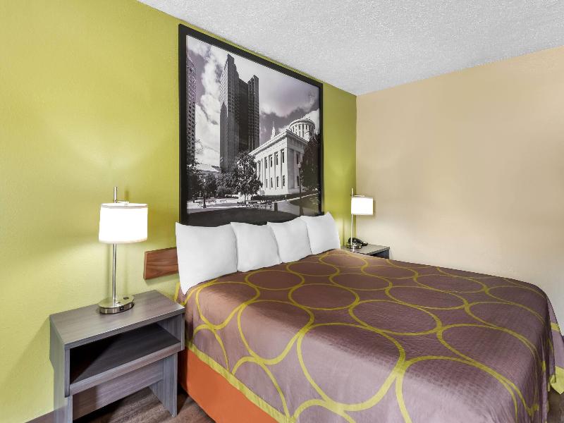 Super 8 By Wyndham Bellefontaine image