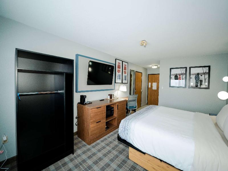 AmericInn by Wyndham Tomahawk image