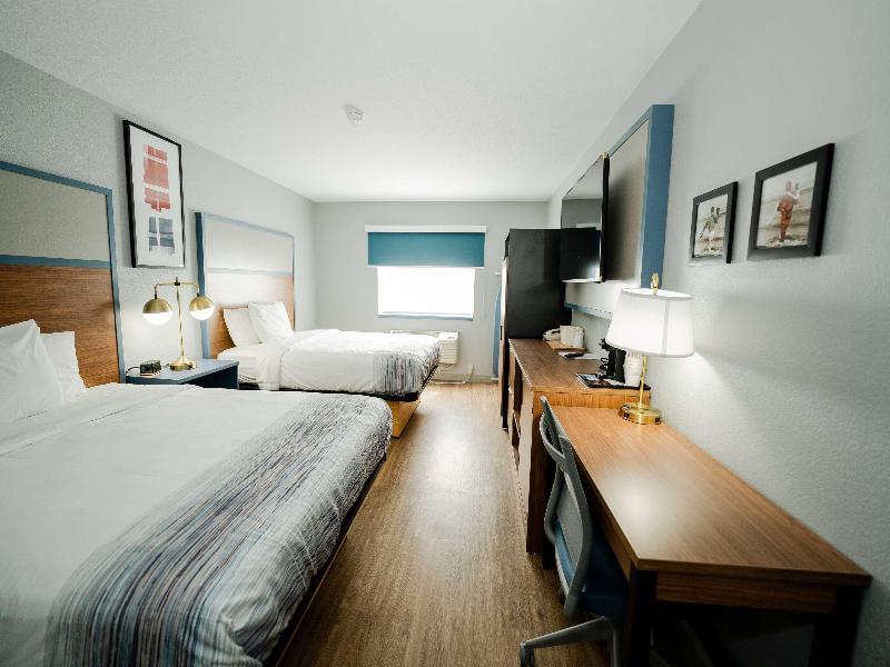 AmericInn by Wyndham Tomahawk image