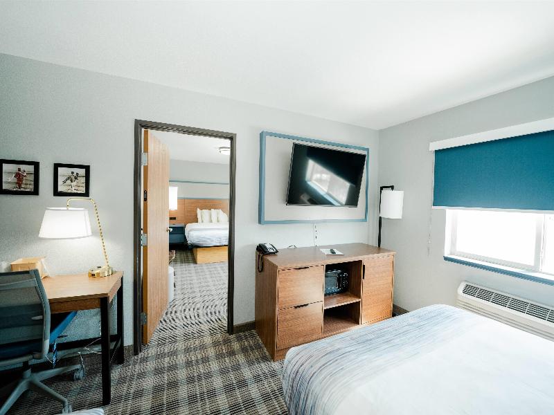 AmericInn by Wyndham Tomahawk image