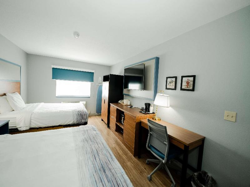 AmericInn by Wyndham Tomahawk image