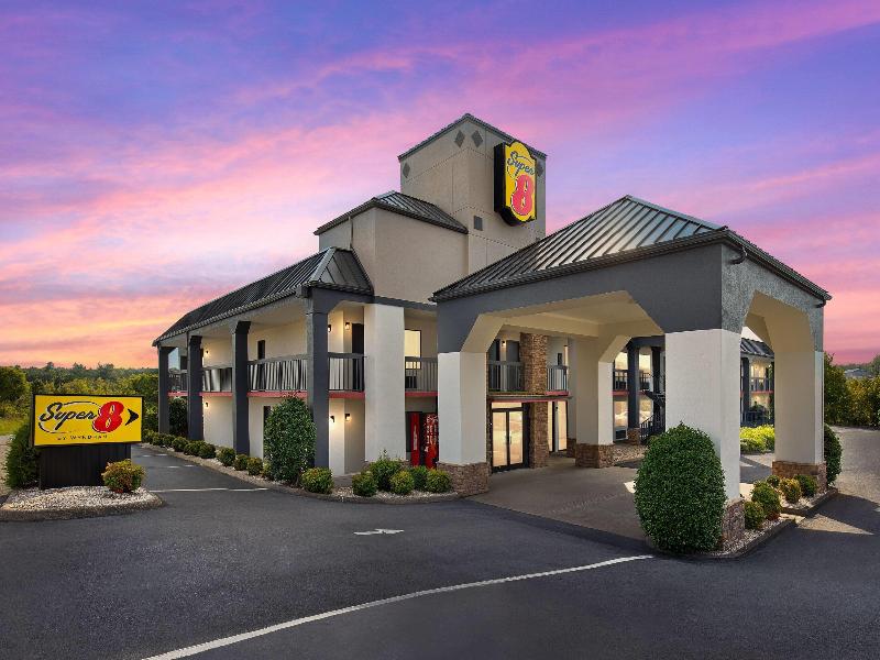 Super 8 By Wyndham Bulls Gap Greeneville Area image
