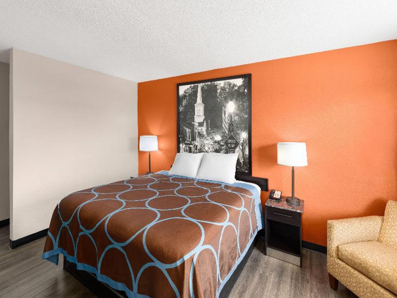 Super 8 By Wyndham Bulls Gap Greeneville Area image