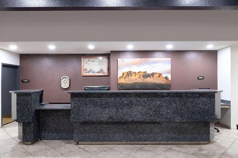 Travelodge By Wyndham Globe Az image
