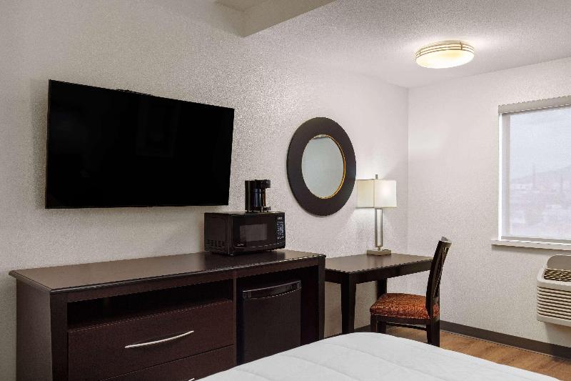 Travelodge By Wyndham Globe Az image
