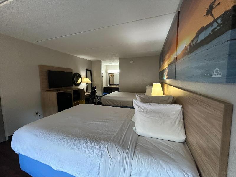Days Inn Ridgeland South Carolina image