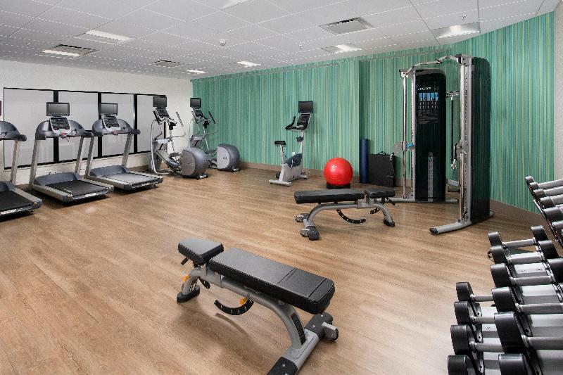 Holiday Inn Express & Suites Baltimore BWI Airport image